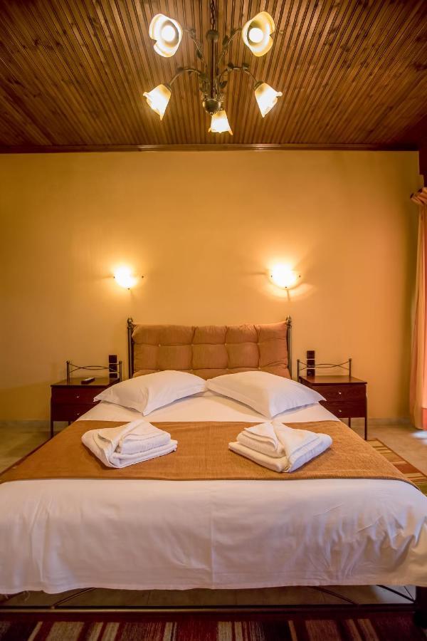 Kynthia Guesthouse Neochori  Luaran gambar