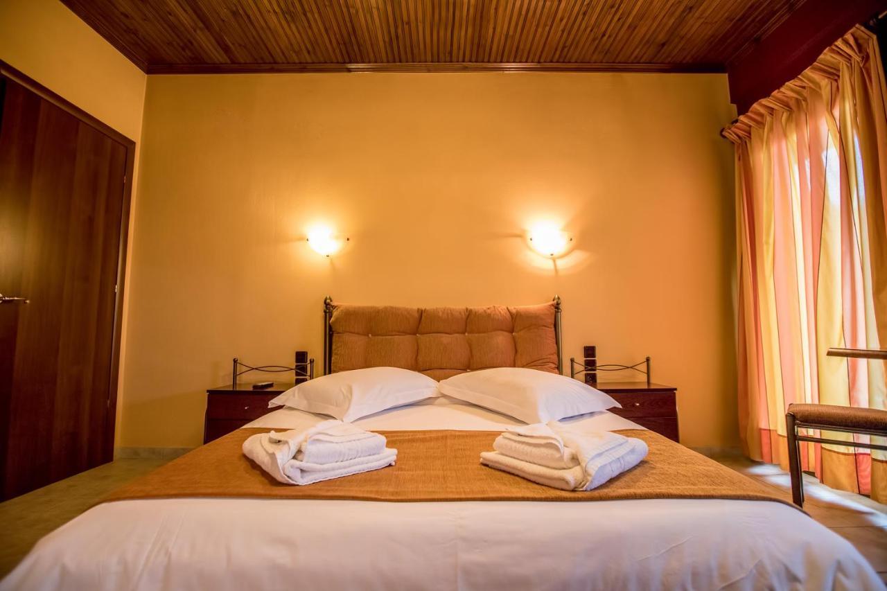 Kynthia Guesthouse Neochori  Luaran gambar