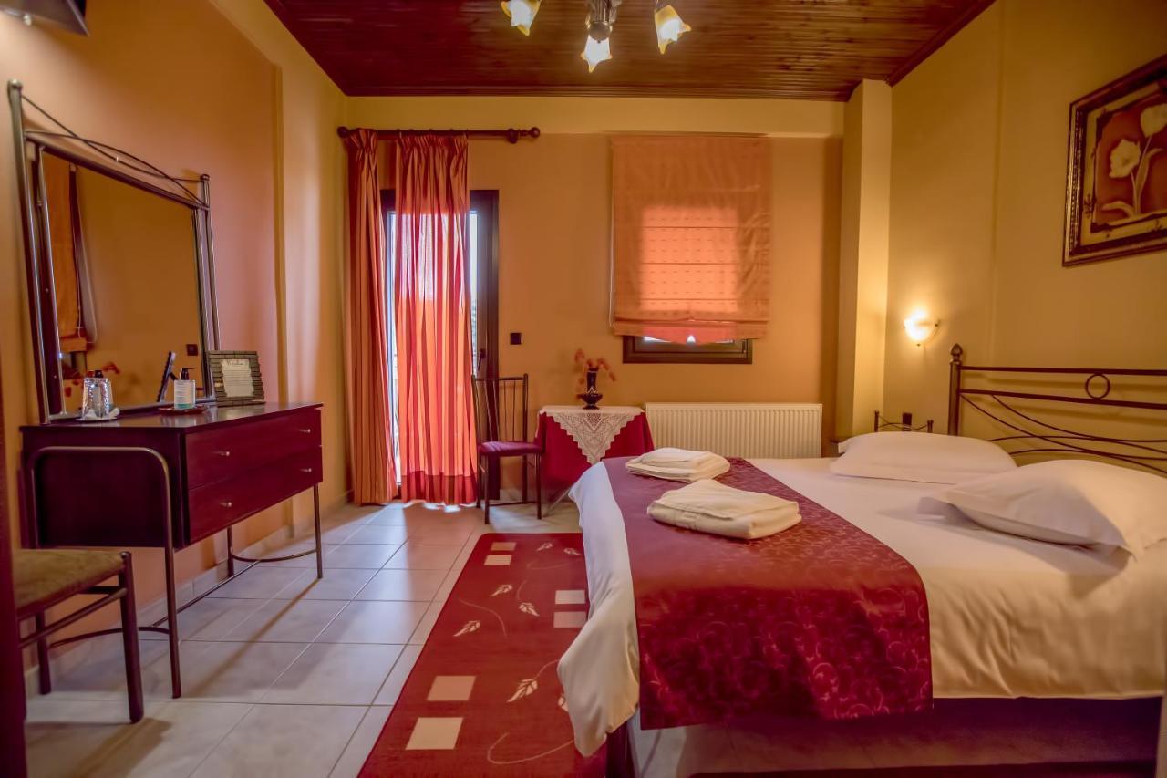Kynthia Guesthouse Neochori  Luaran gambar